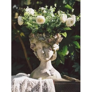 مركن نباتات سيراميك مشغول يدويا 