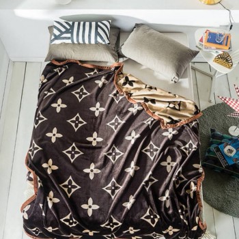 بطانيه قطنيه مفرد بني