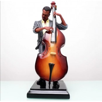 تحفه سيراميك عازف التشيلو