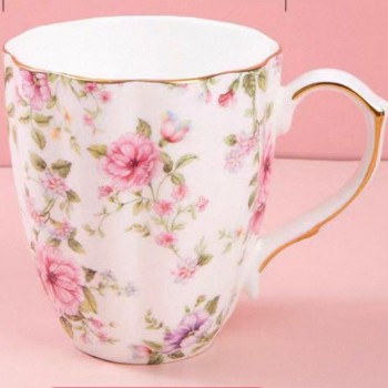 كوب شاي سيراميك بزخارف زهور جميله L8519