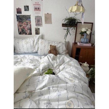 مفرش سرير قطن بتصميم فرنسي راقي نفرين8600 مفرش سرير قطن بتصميم فرنسي راقي نفرين8600