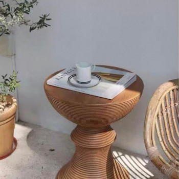 طاوله جانبيه مصنوعه من سيراميك بتصميم دوائر L8173