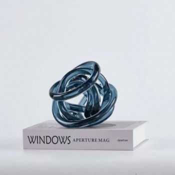 تحفة عقده زجاجيه شفاف  مكتبيه متوفر لونين L3655